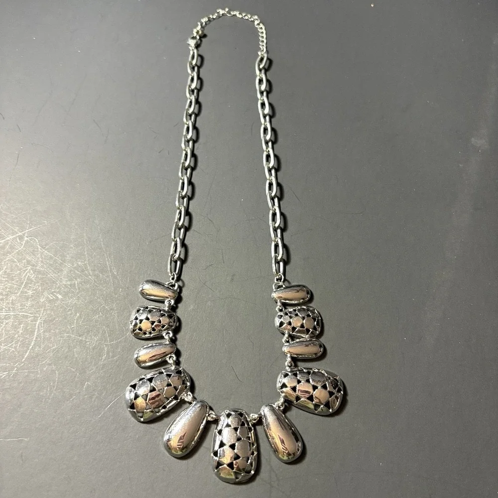 Statement Necklace Boho Chunky Silver Tone Metal Rhinestone‎ Modernist